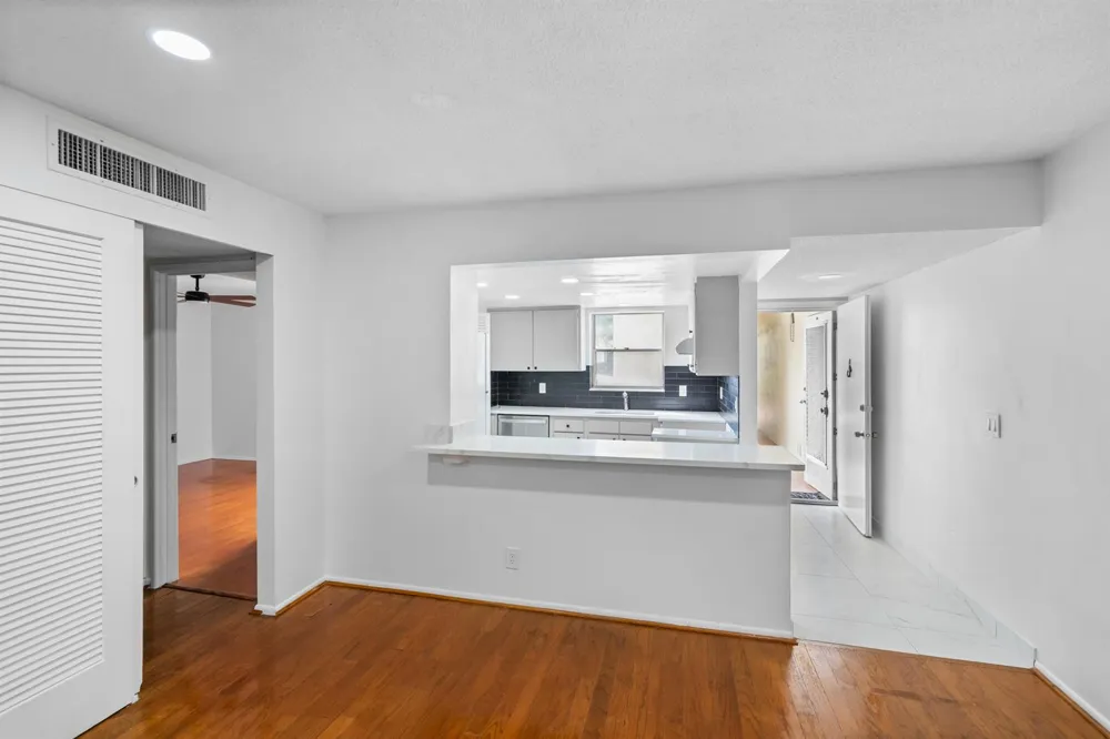 2540 BOUNDBROOK BOULEVARD #110 Palm Springs, FL 33406