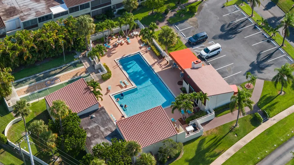 2540 BOUNDBROOK BOULEVARD #110 Palm Springs, FL 33406
