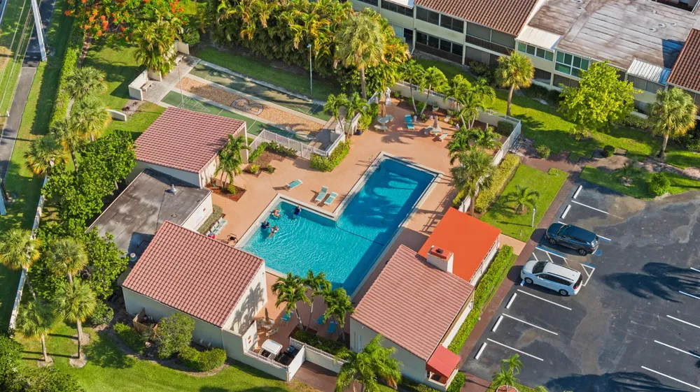 2540 BOUNDBROOK BOULEVARD #110 Palm Springs, FL 33406