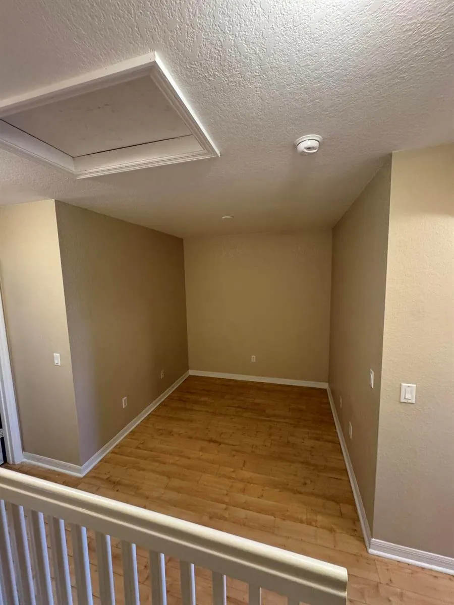 1992 ALAMANDA WAY Riviera Beach, FL 33404