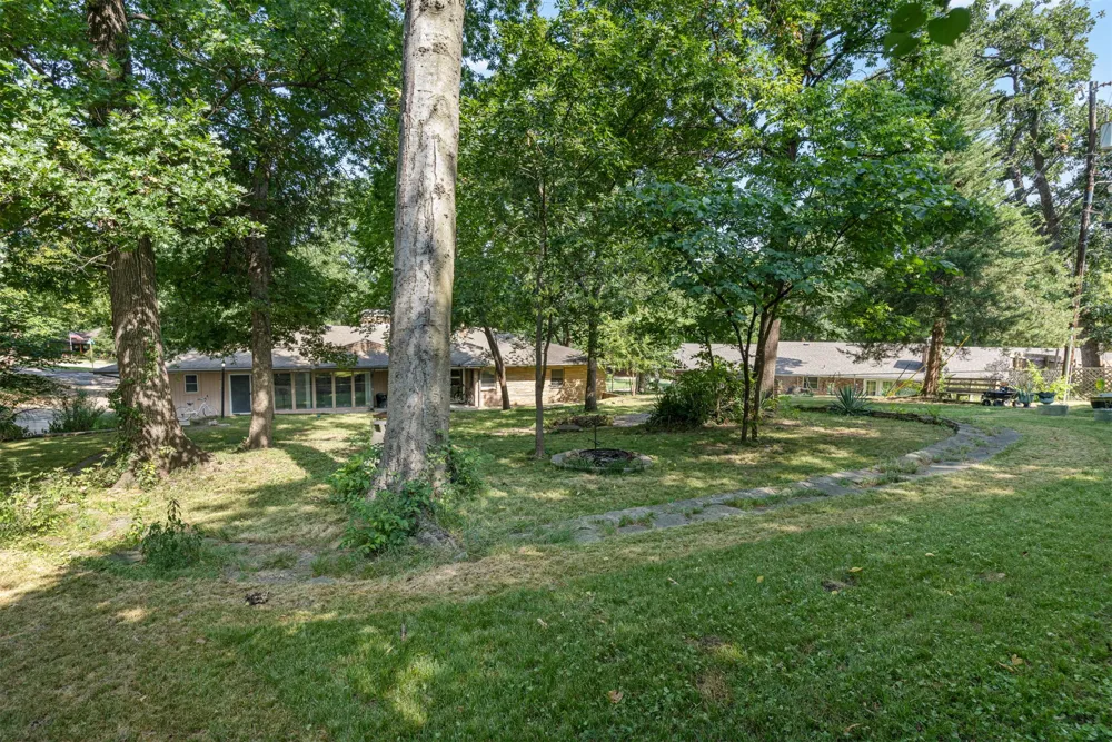 2210 Skyline Drive Bartlesville, OK 74006