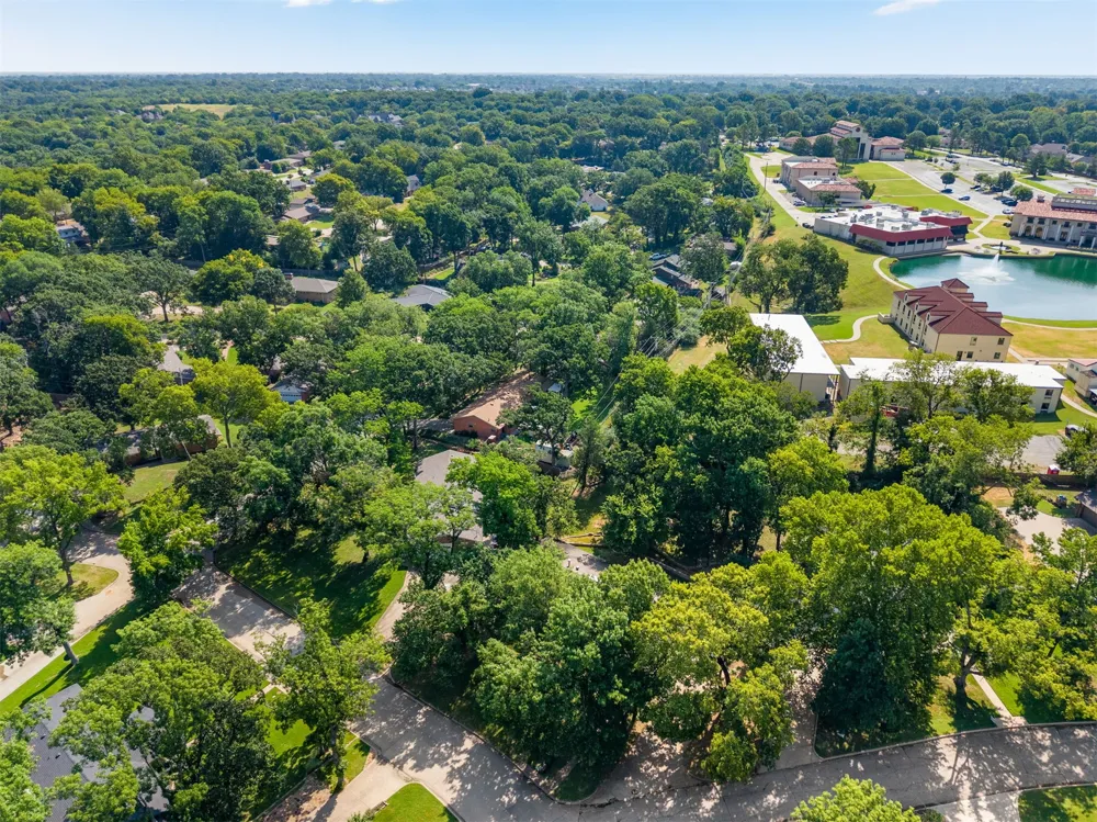 2210 Skyline Drive Bartlesville, OK 74006