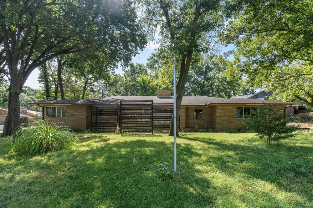 2210 Skyline Drive Bartlesville, OK 74006