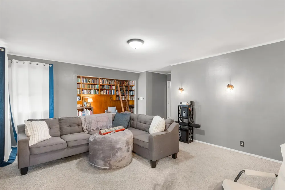 2210 Skyline Drive Bartlesville, OK 74006