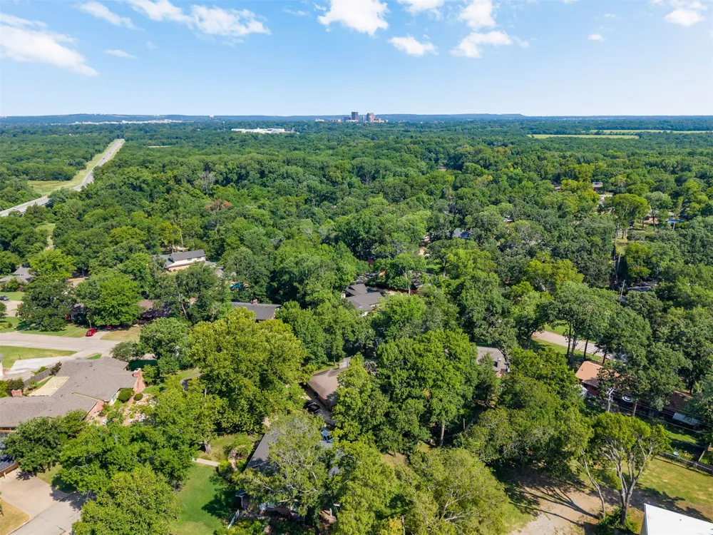 2210 Skyline Drive Bartlesville, OK 74006