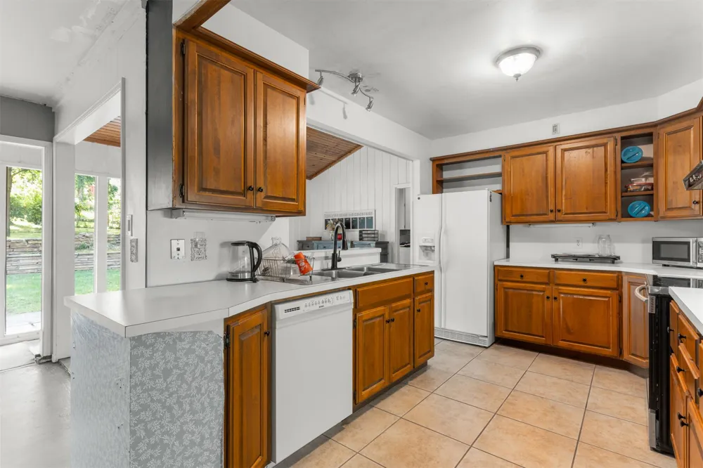 2210 Skyline Drive Bartlesville, OK 74006