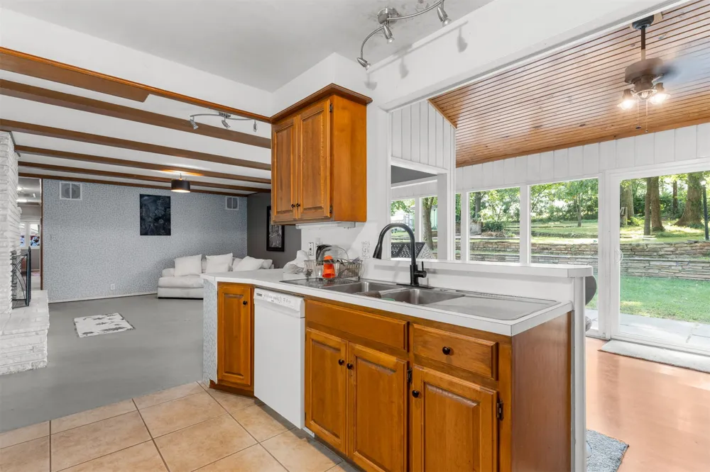 2210 Skyline Drive Bartlesville, OK 74006