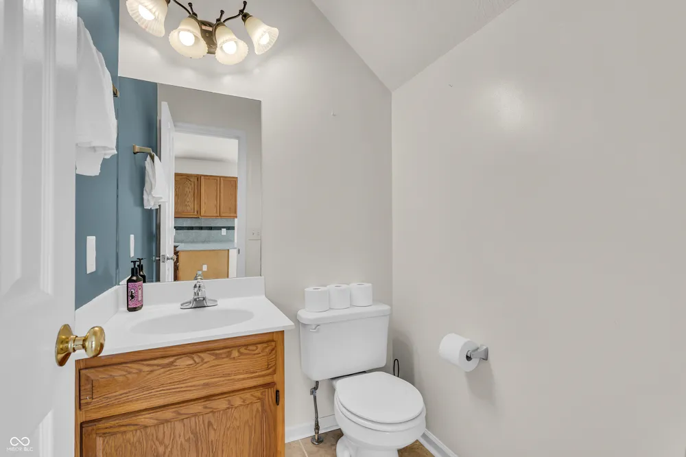 3096 Natasha Drive Bloomington, IN 47404