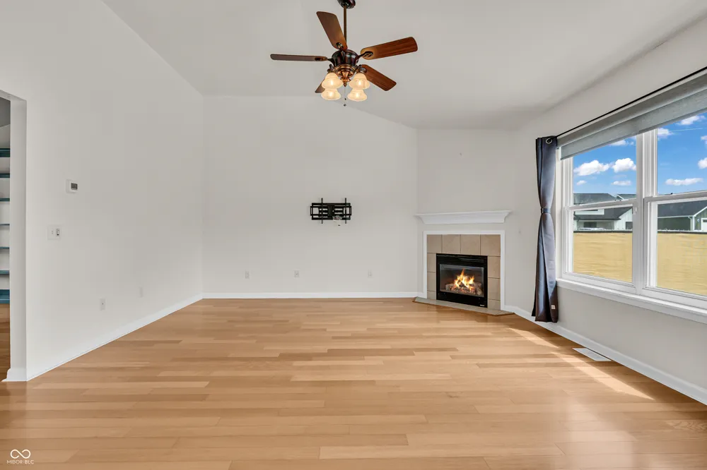 3096 Natasha Drive Bloomington, IN 47404