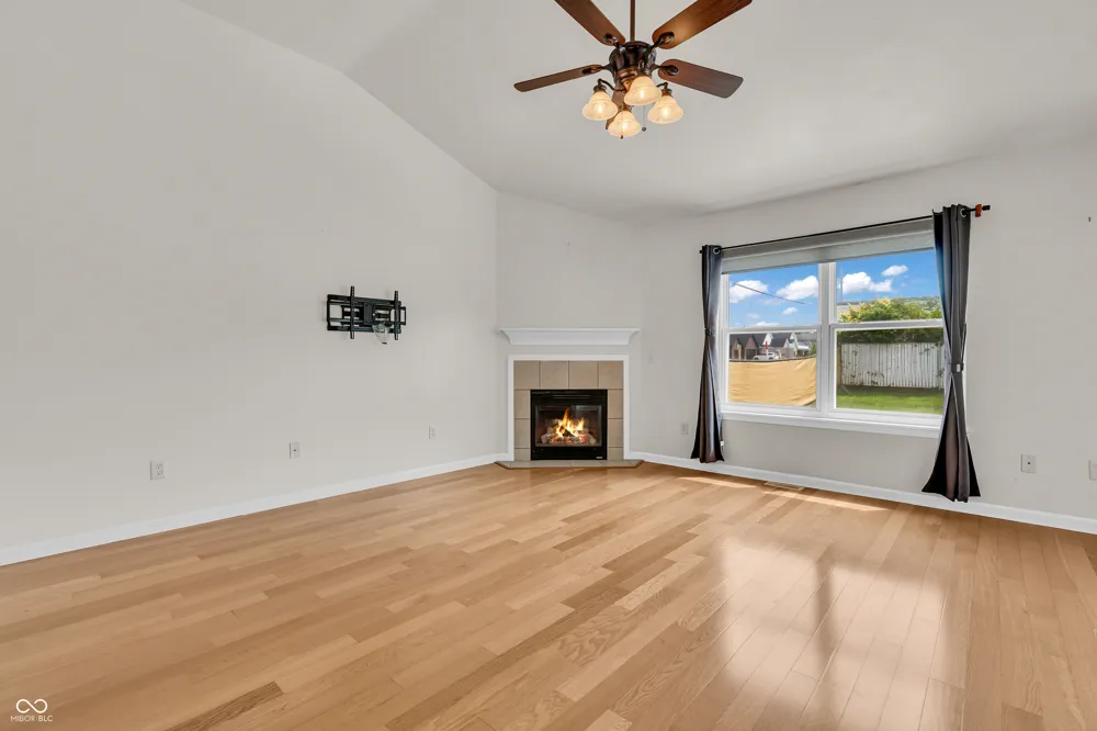 3096 Natasha Drive Bloomington, IN 47404