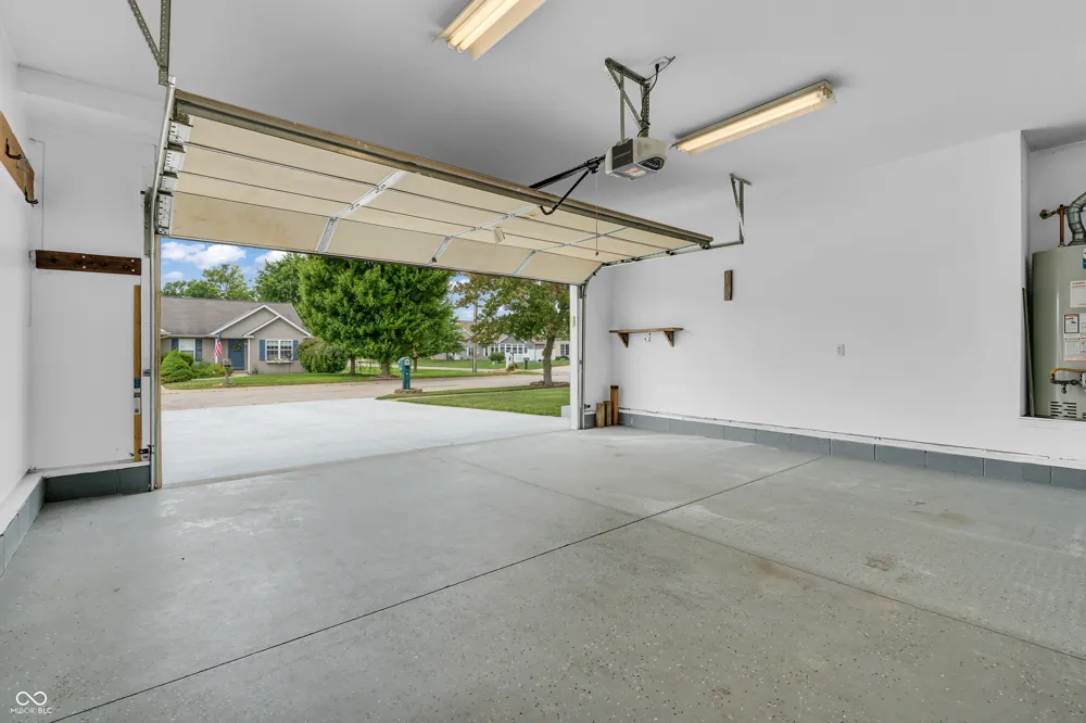 3096 Natasha Drive Bloomington, IN 47404