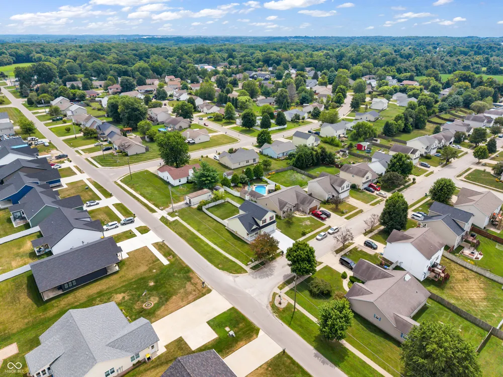 3096 Natasha Drive Bloomington, IN 47404