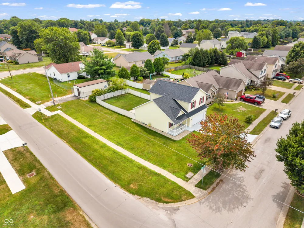 3096 Natasha Drive Bloomington, IN 47404