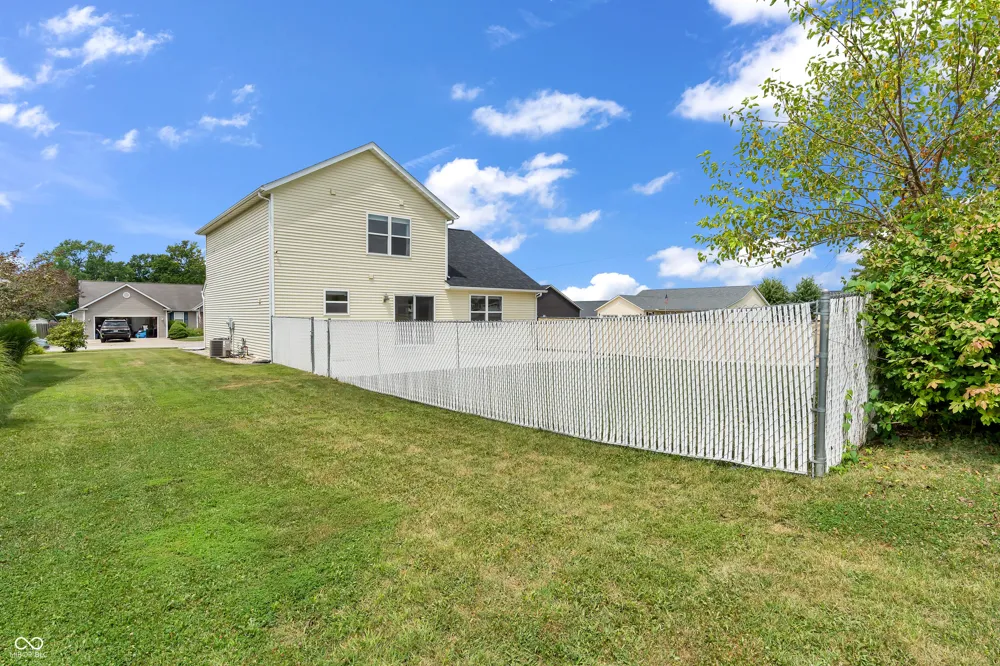 3096 Natasha Drive Bloomington, IN 47404