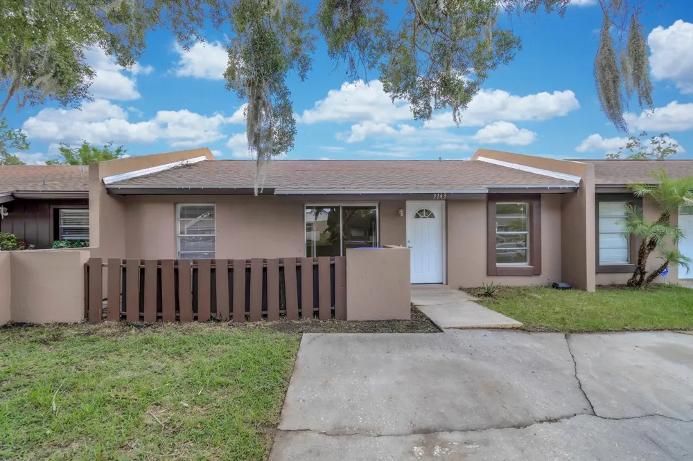 3143 STONECASTLE ROAD Orlando, FL 32822