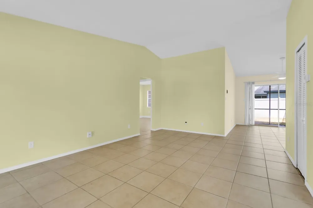 3143 STONECASTLE ROAD Orlando, FL 32822