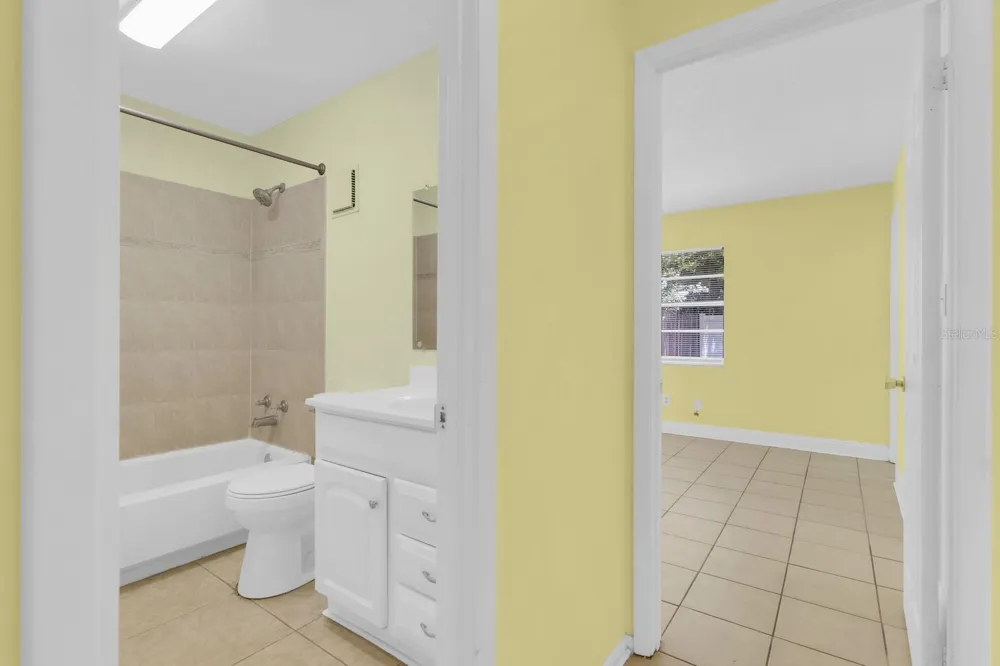 3143 STONECASTLE ROAD Orlando, FL 32822
