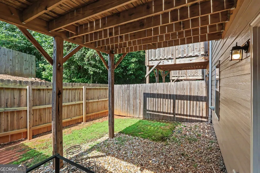 4383 Legendary ST Stone Mountain, GA 30083
