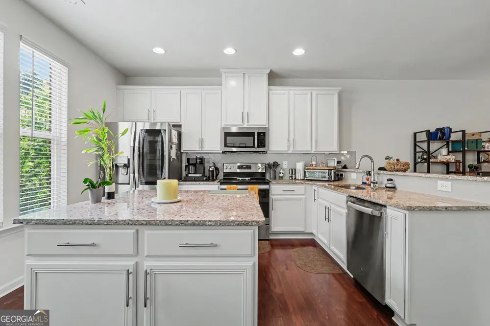 4383 Legendary ST Stone Mountain, GA 30083