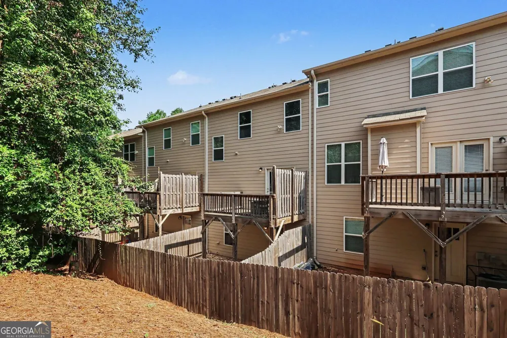4383 Legendary ST Stone Mountain, GA 30083