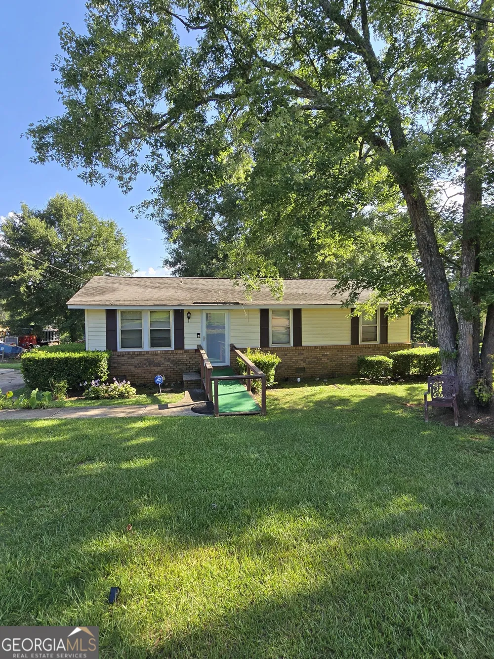 934 Clairmont AVE Comer, GA 30629