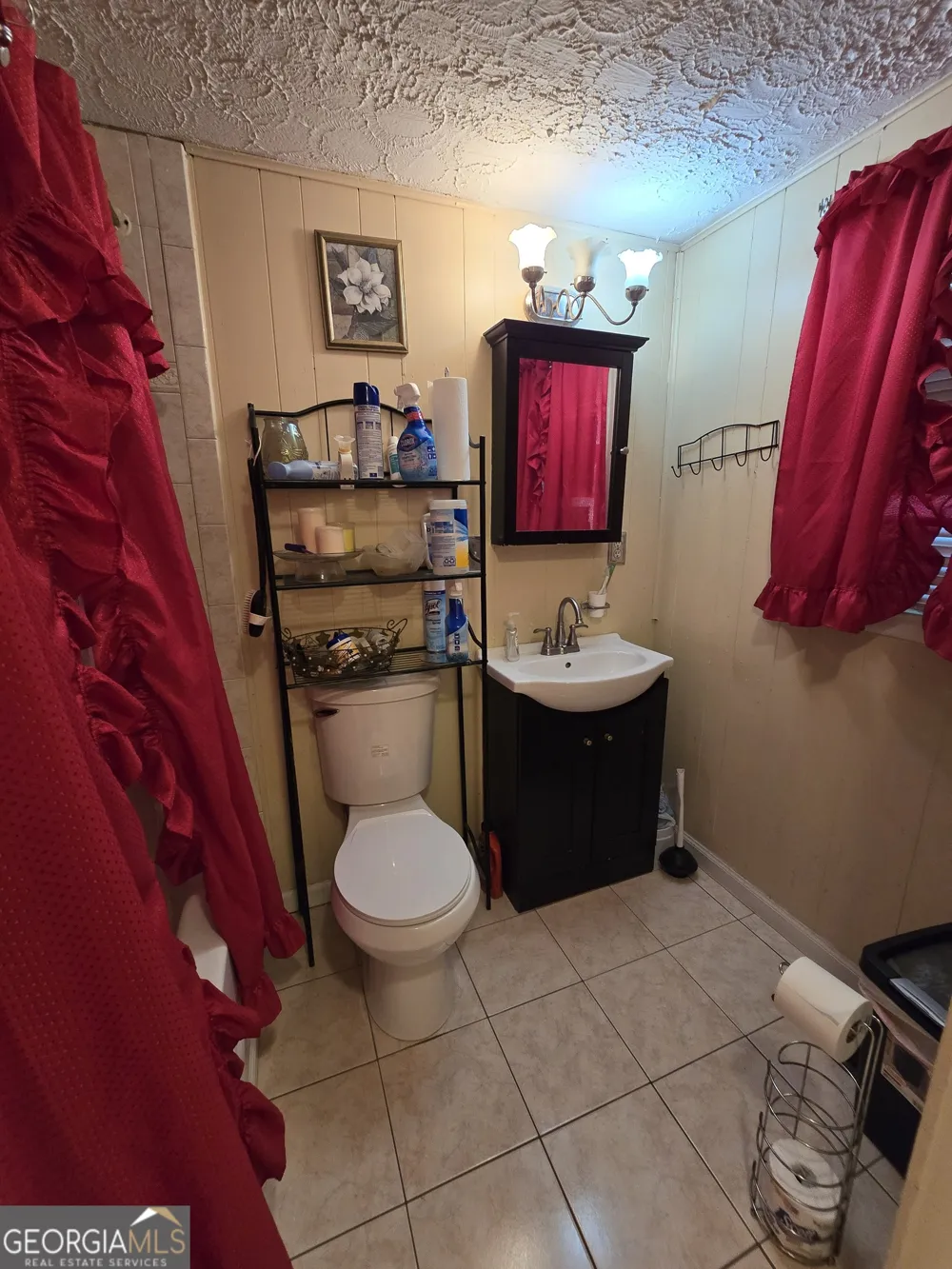 934 Clairmont AVE Comer, GA 30629