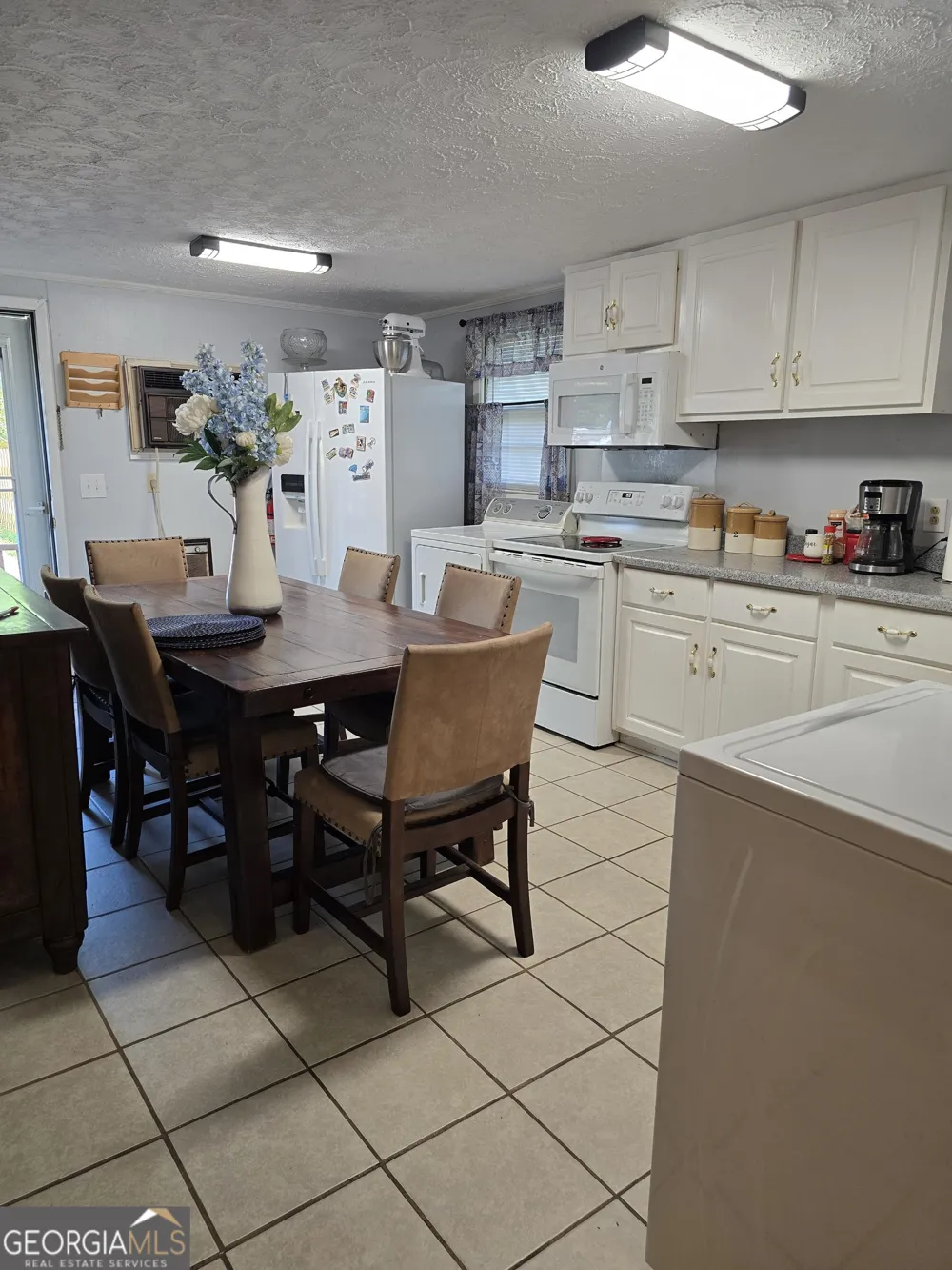 934 Clairmont AVE Comer, GA 30629