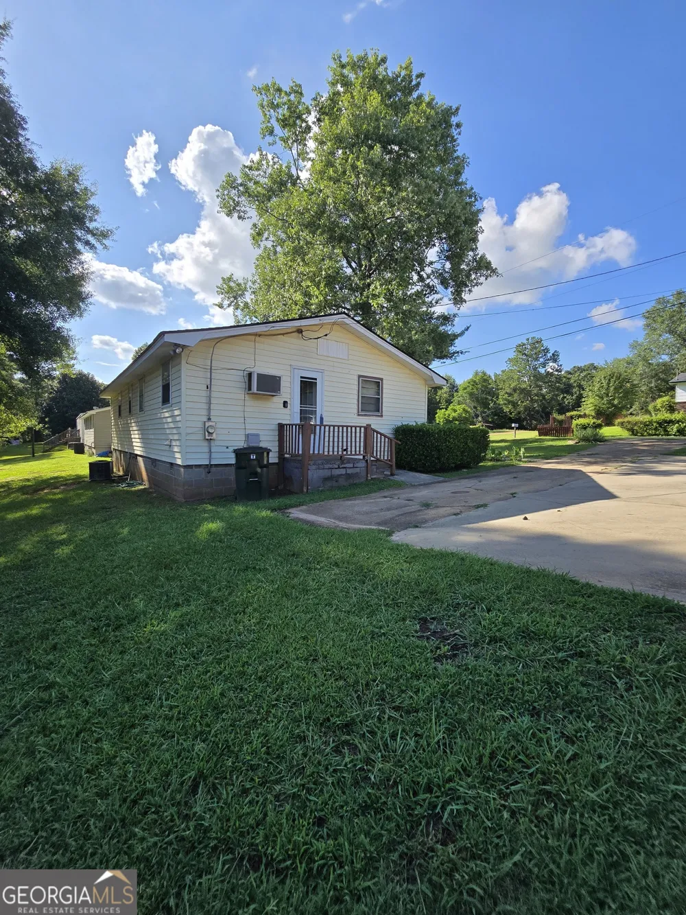 934 Clairmont AVE Comer, GA 30629