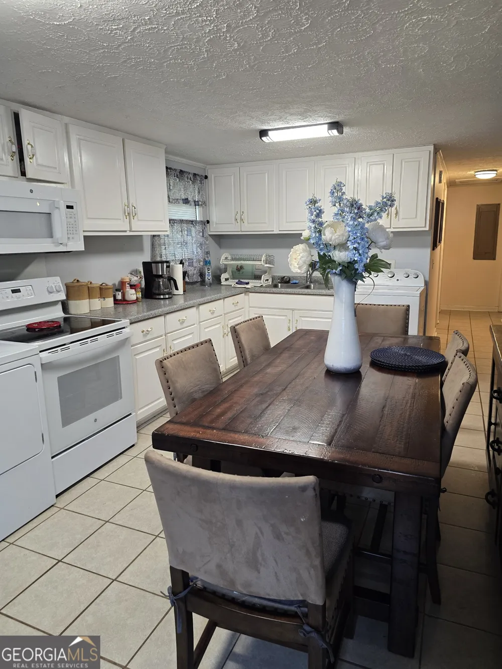 934 Clairmont AVE Comer, GA 30629