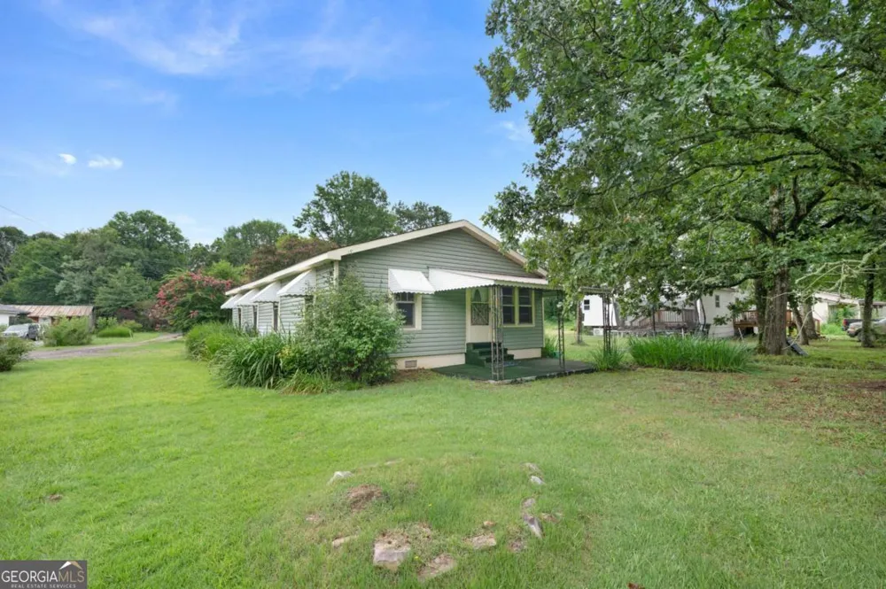154 County Line RD Plainville, GA 30733