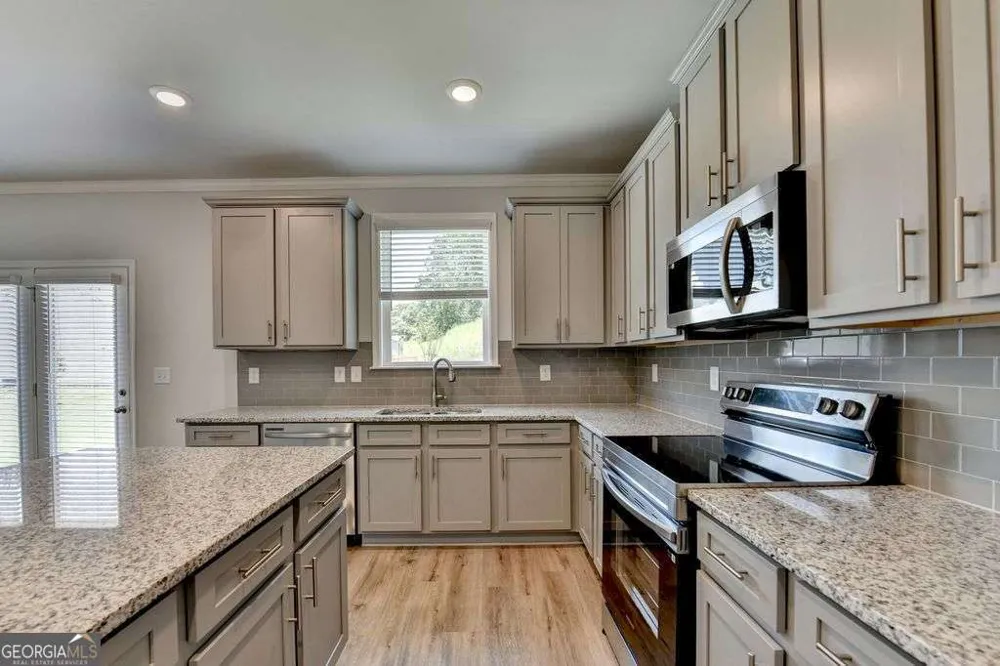 7309 Yewtree Drive WALK Flowery Branch, GA 30542