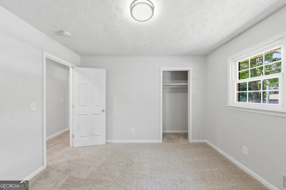 6556 Glenwood DR Douglasville, GA 30135