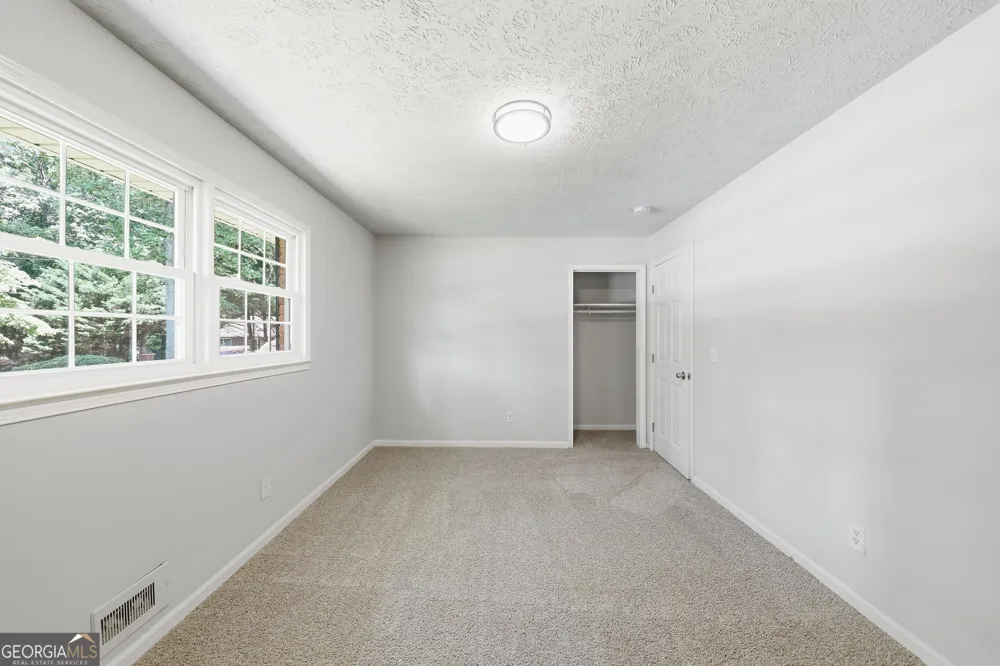 6556 Glenwood DR Douglasville, GA 30135