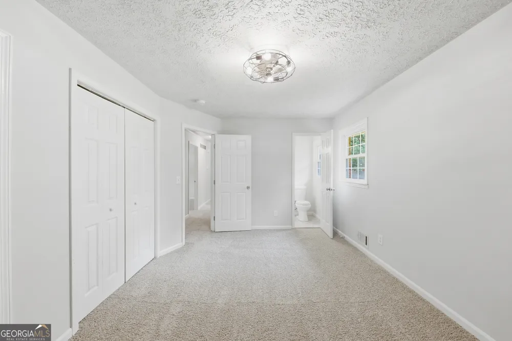 6556 Glenwood DR Douglasville, GA 30135