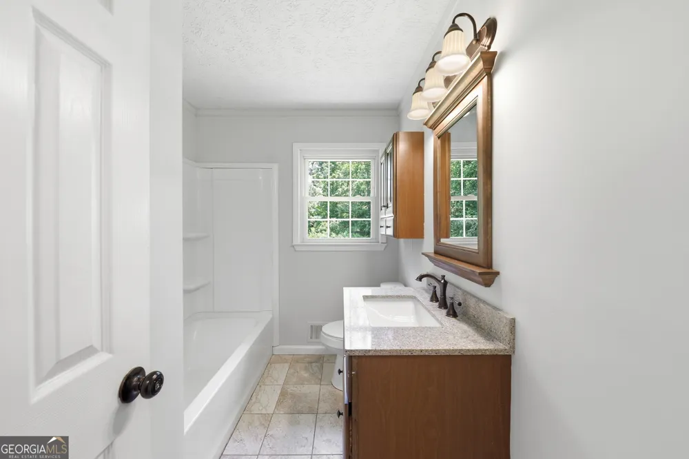 6556 Glenwood DR Douglasville, GA 30135