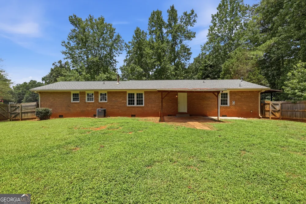 6556 Glenwood DR Douglasville, GA 30135