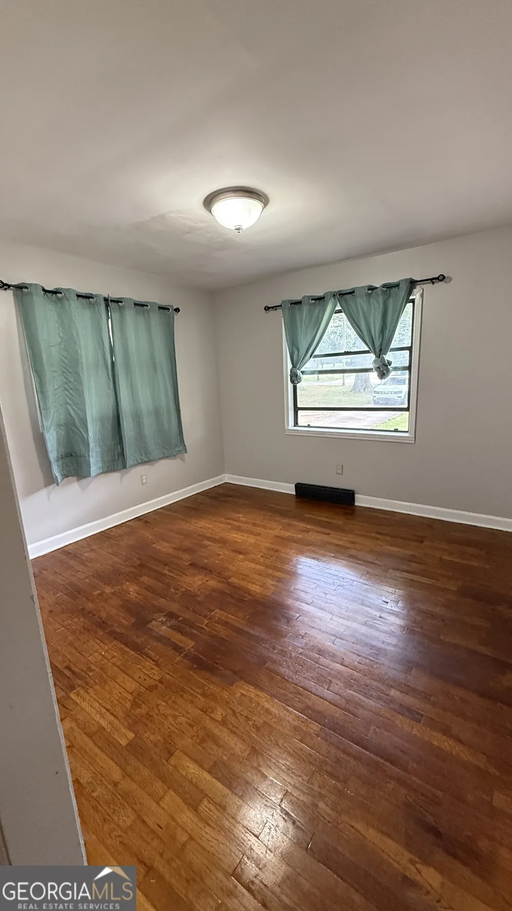 12 Georgia AVE Hampton, GA 30228