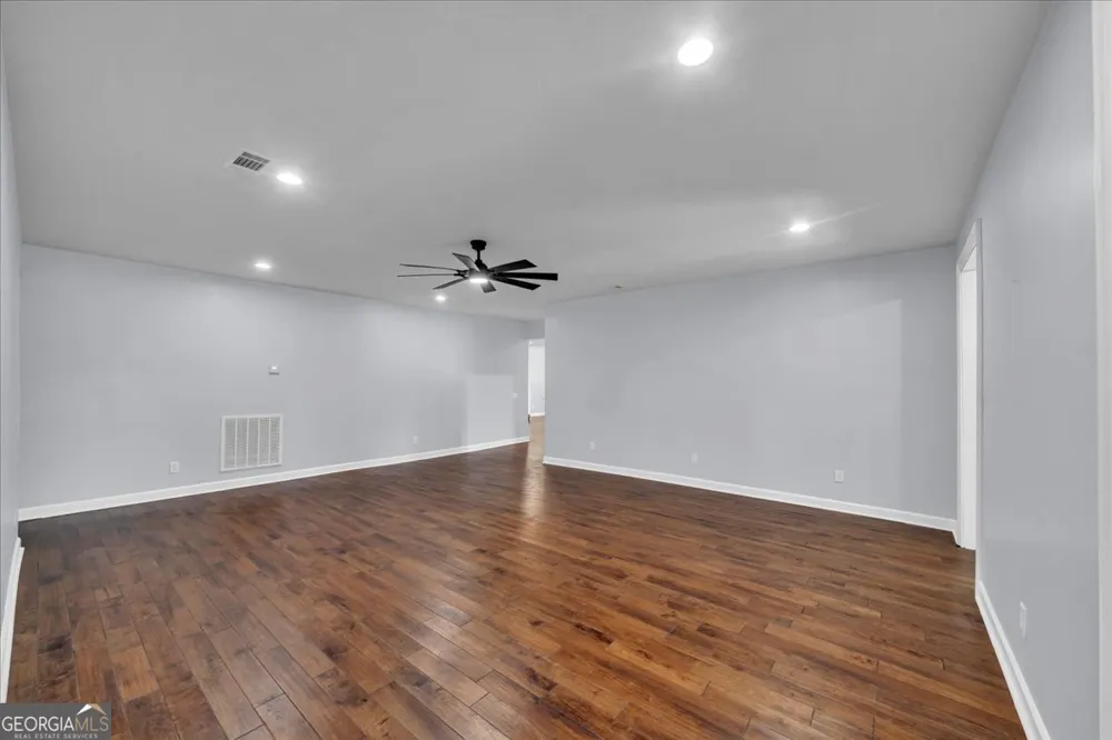 738 Sweet Magnolia CIR Dublin, GA 31021