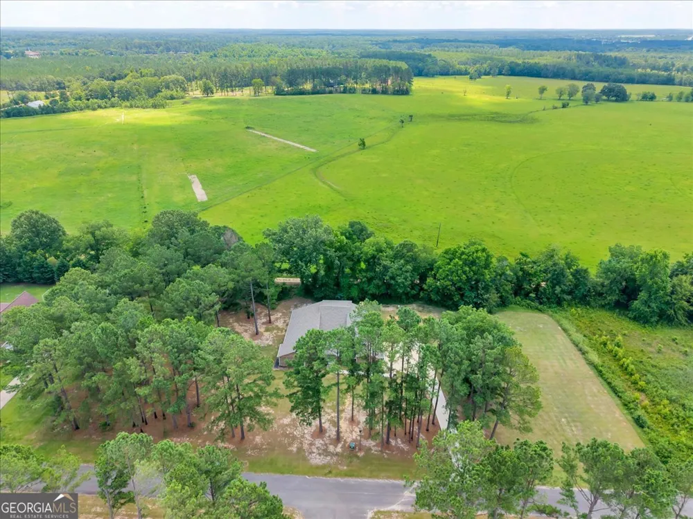 738 Sweet Magnolia CIR Dublin, GA 31021
