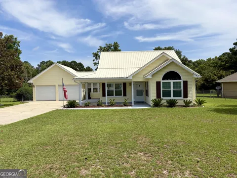 2121 Alexis DR