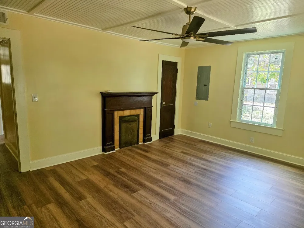 203 Dallas DR Thomaston, GA 30286