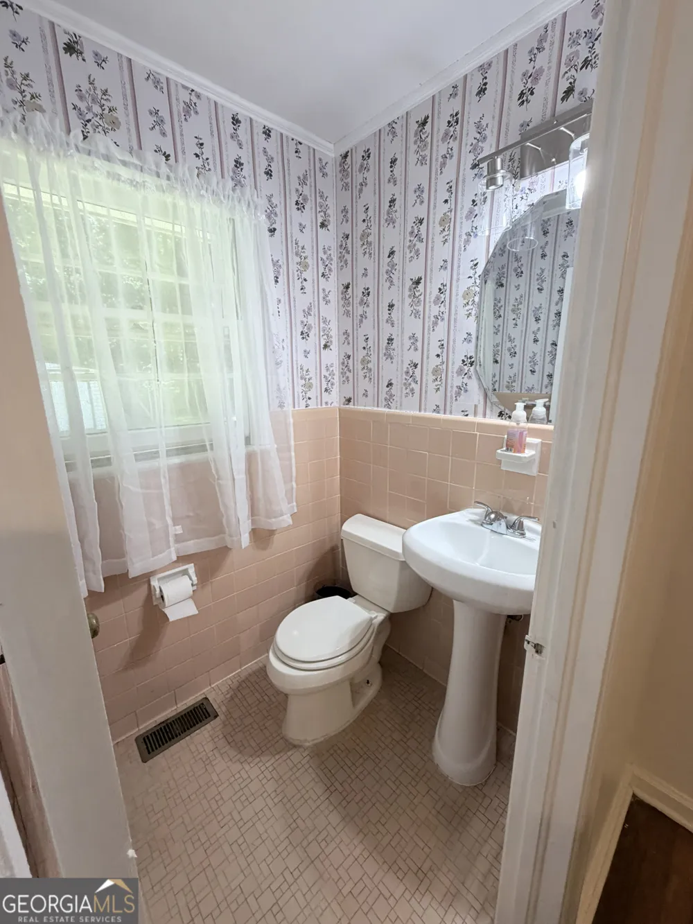 105 Dogwood DR LaGrange, GA 30241