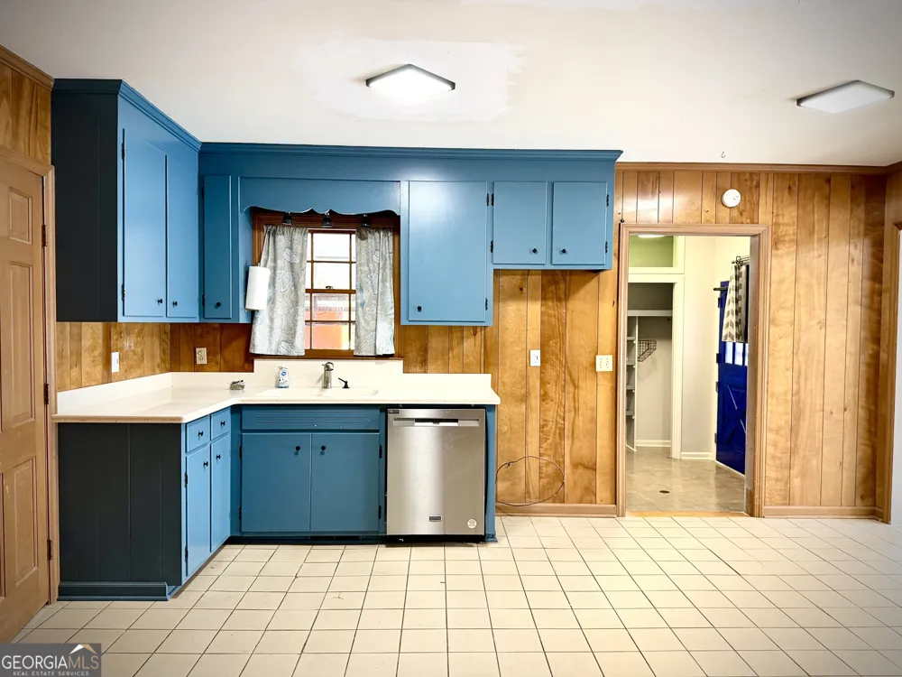 290 Virginia CIR Jeffersonville, GA 31044