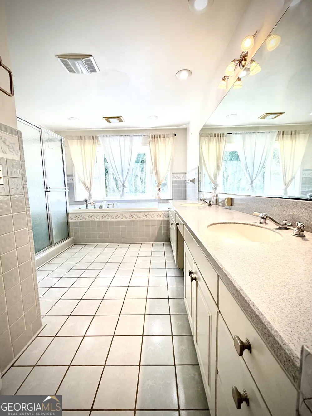 290 Virginia CIR Jeffersonville, GA 31044