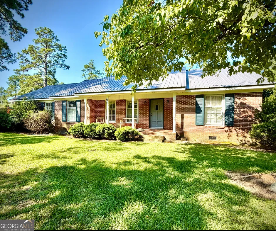 290 Virginia CIR Jeffersonville, GA 31044