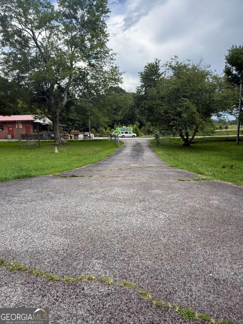 15 Clem Lowell RD Carrollton, GA 30116