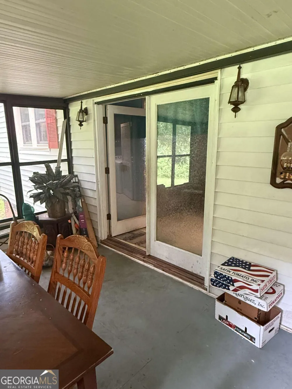 15 Clem Lowell RD Carrollton, GA 30116
