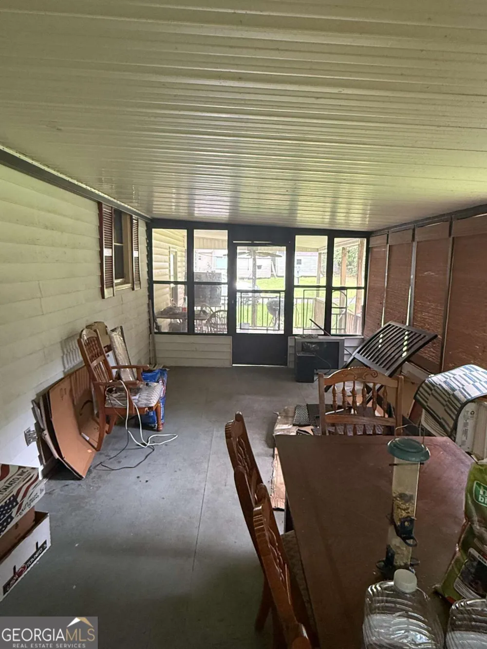 15 Clem Lowell RD Carrollton, GA 30116