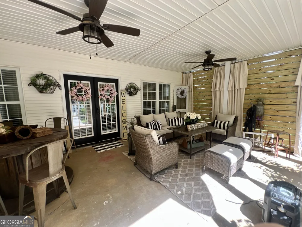 385 Minix RD Sharpsburg, GA 30277