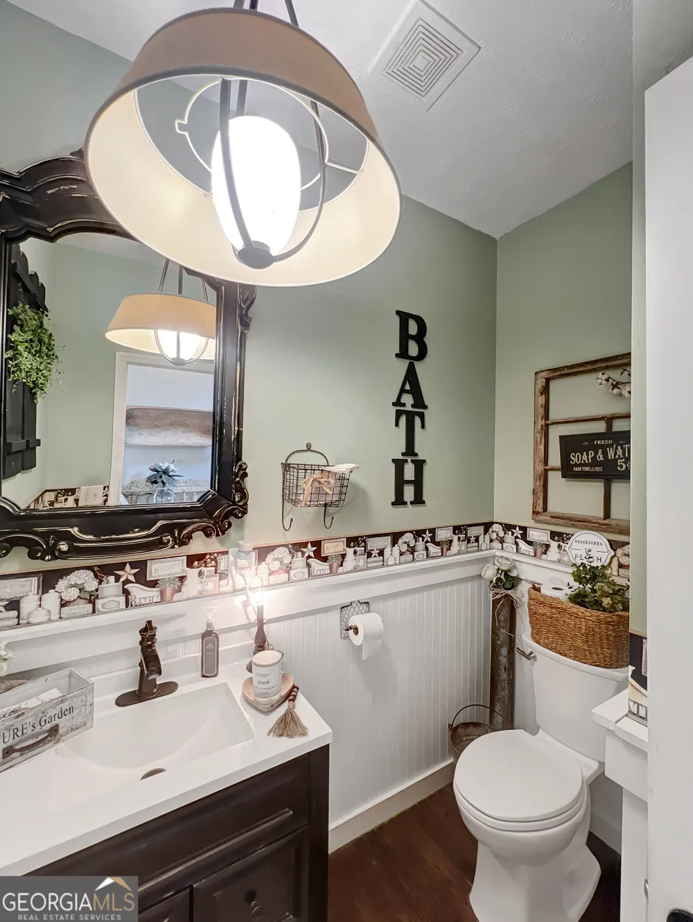 385 Minix RD Sharpsburg, GA 30277